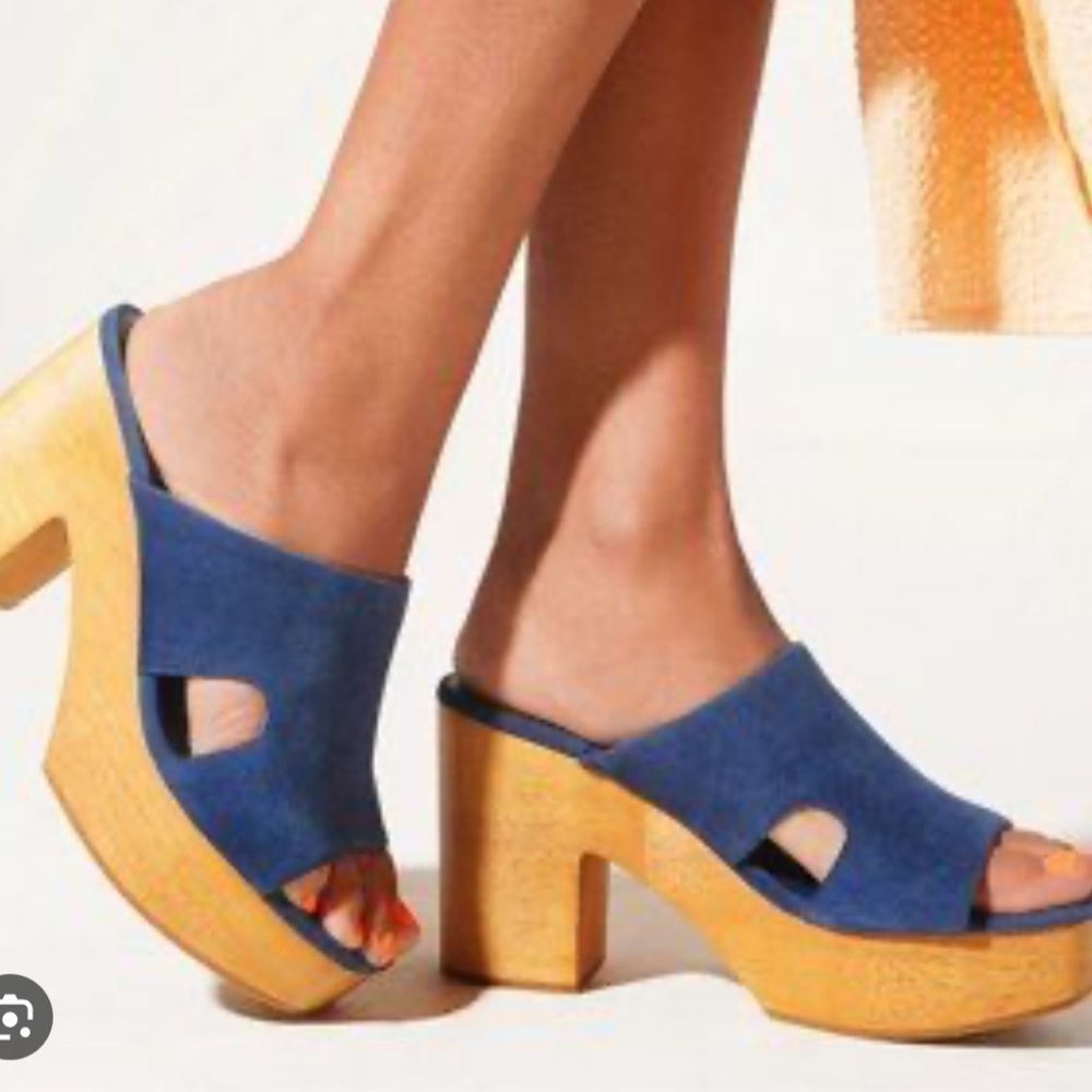 Charlotte Stone Nina Navy Blue platform heeled sandal size 8